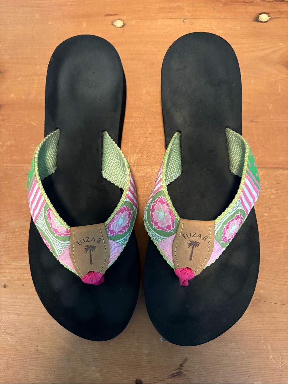 EUC, ELIZA B Pink & Green Floral Woven Flip Flop Sandal, Black Sole, Fits Size 9